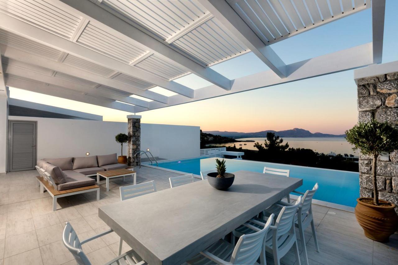 Villa Estella With Pool & Jacuzzi In Lindos Zewnętrze zdjęcie